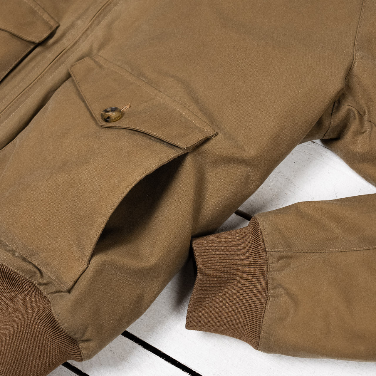 G9 Waxed Pocket Tan