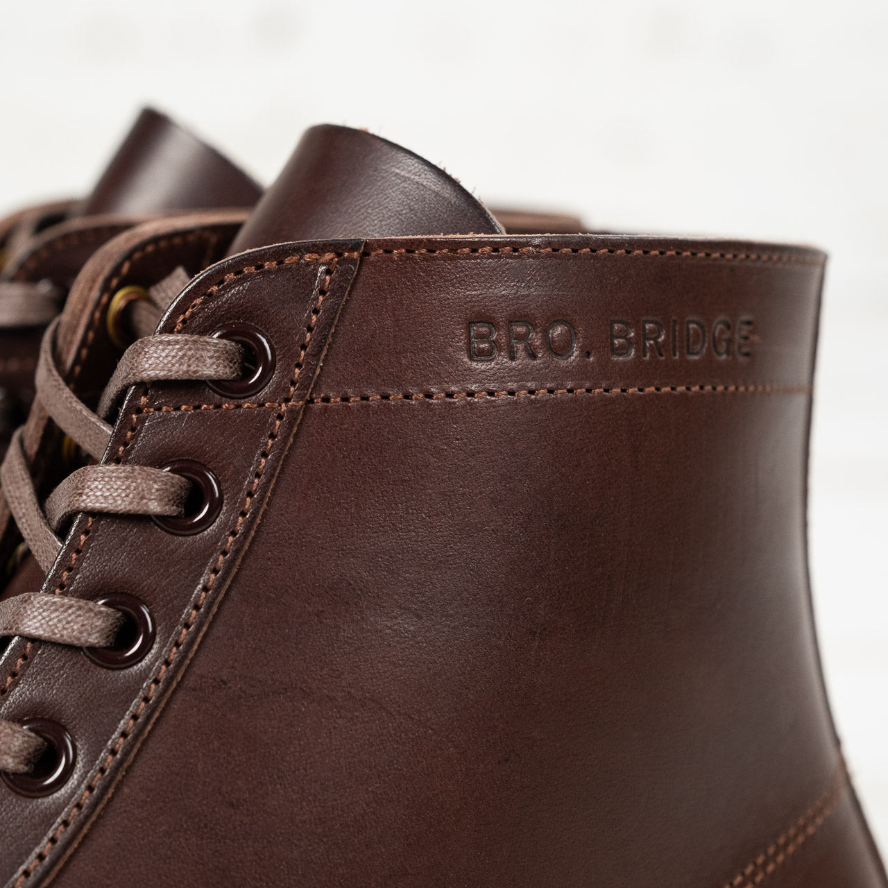 "The Henry" Boat Bullhide Loano Burgundy