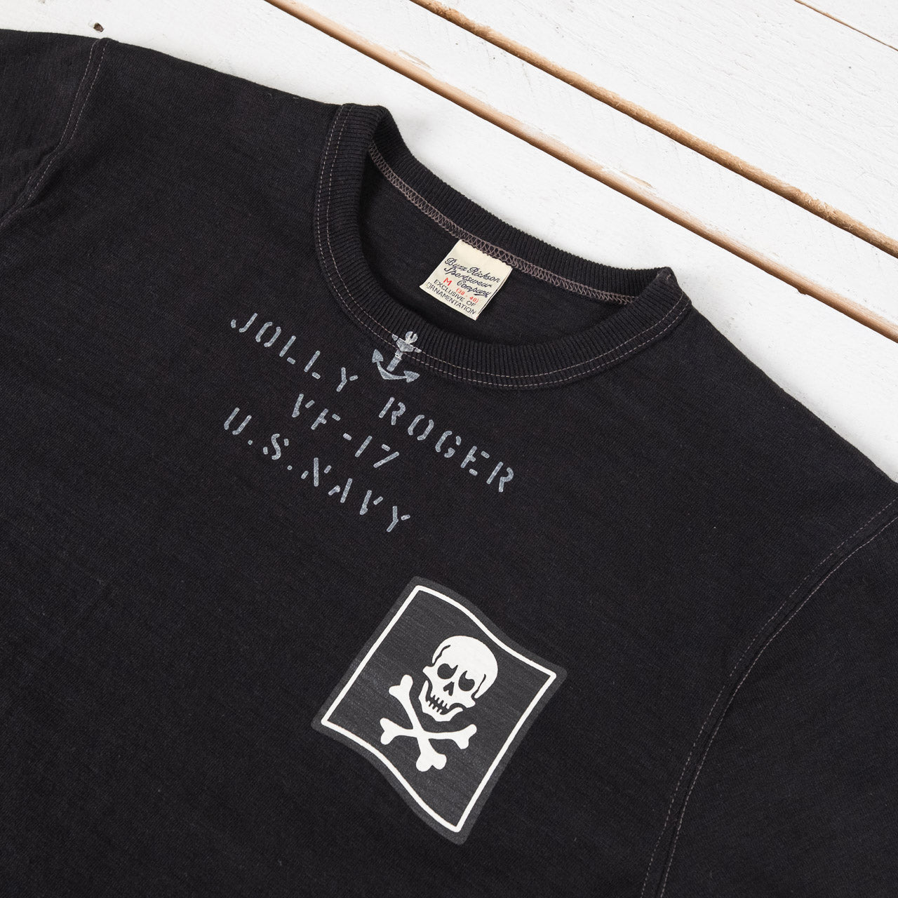 Slub Yarn T-Shirt VF-17 Jolly Roger Schwarz