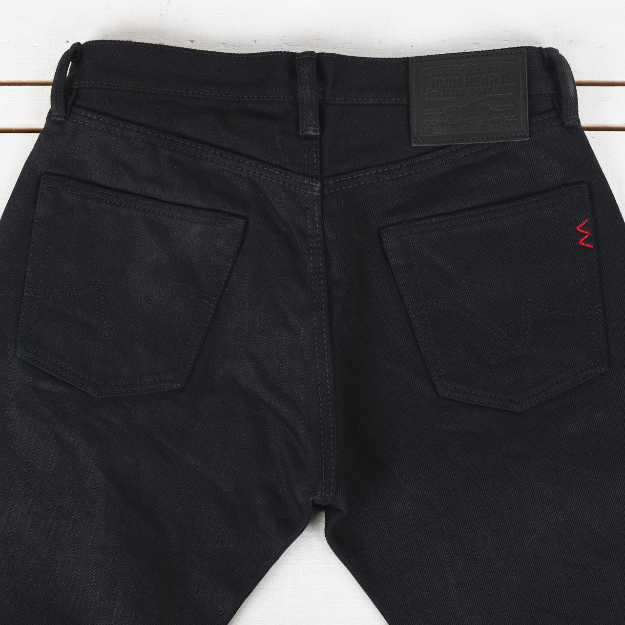 IH-634S-SB 21 oz. Straight Cut Superblack Non-Fade