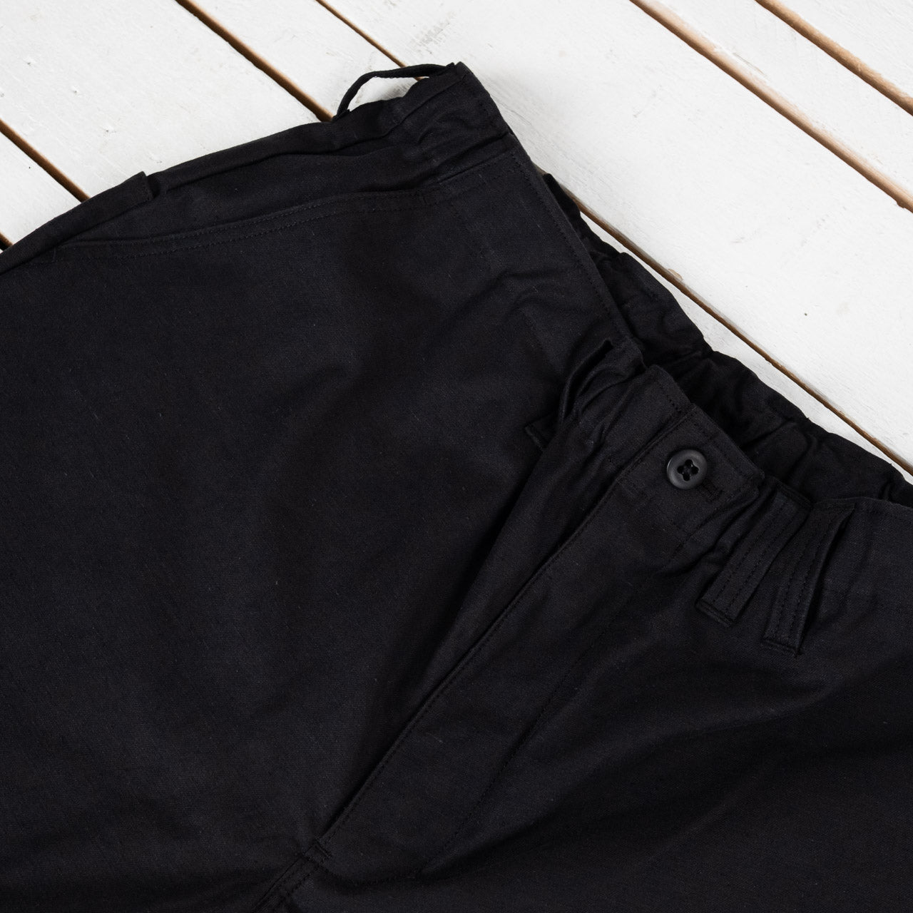 Back Nep Umps Shorts Schwarz