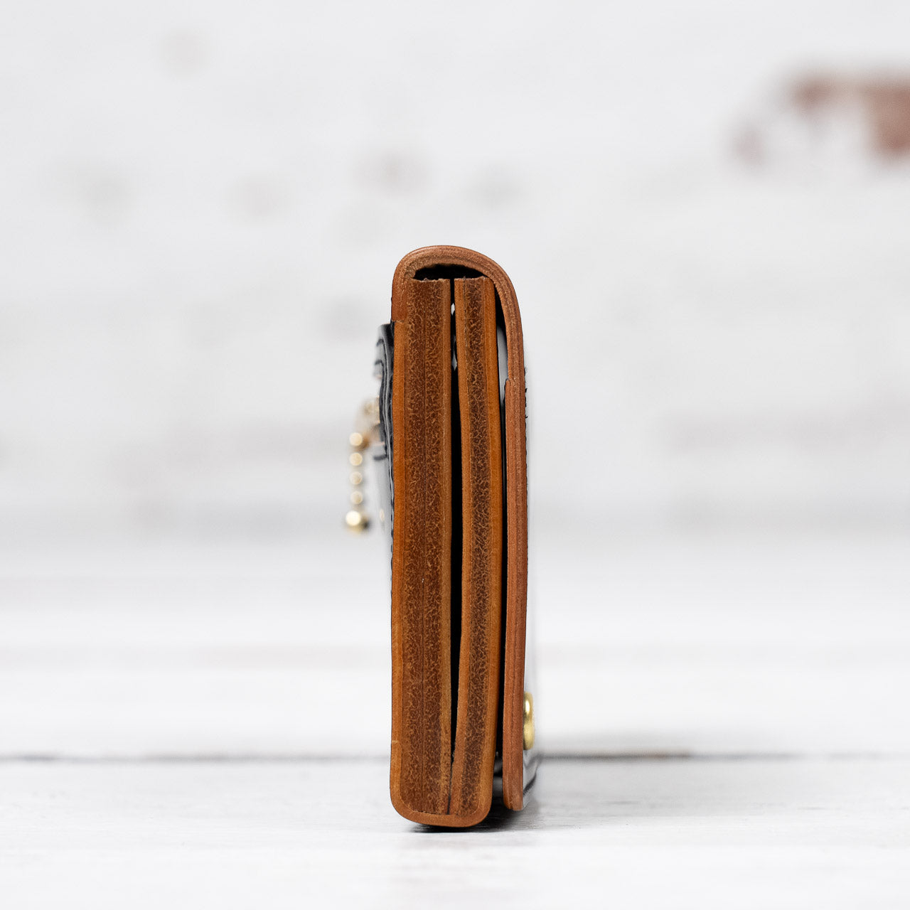 Middle Truckers Wallet Cordovan Leather Black