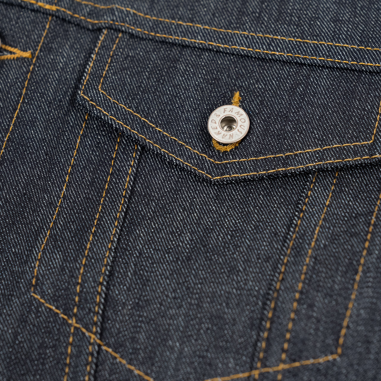 Naked & Famous Denim Jacket Left Hand Twill Selvedge, Detailansicht Tasche und Knopf