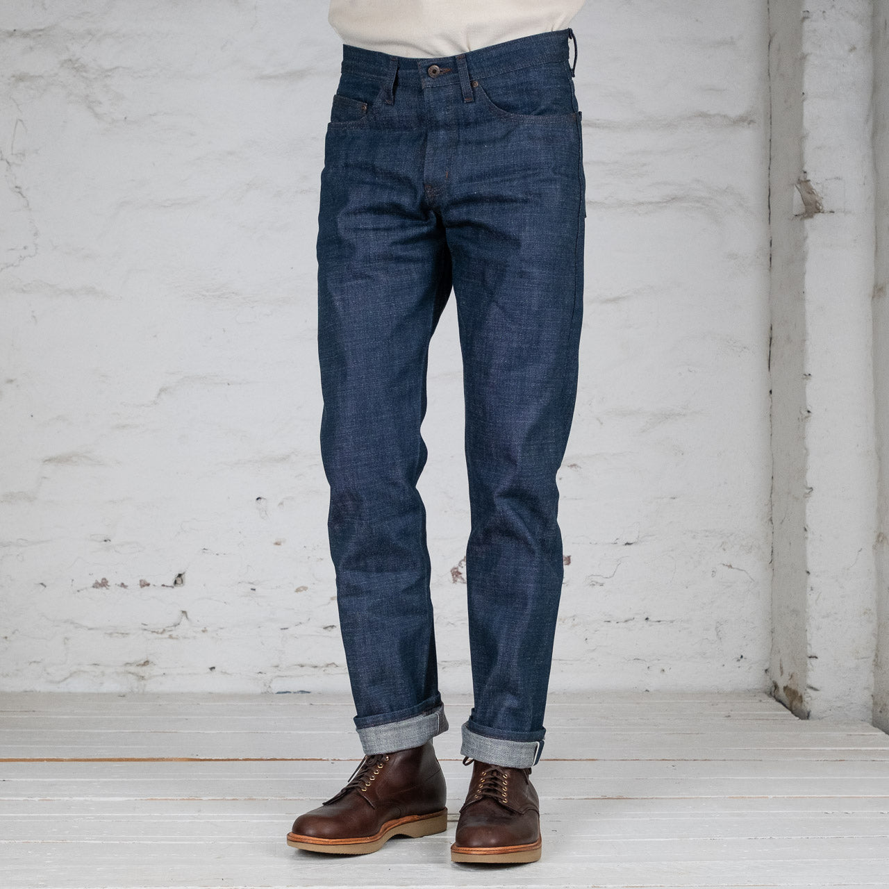 Naked & Famous Weird Guy Kawataro Selvedge Jeans, Vorderansicht am Model