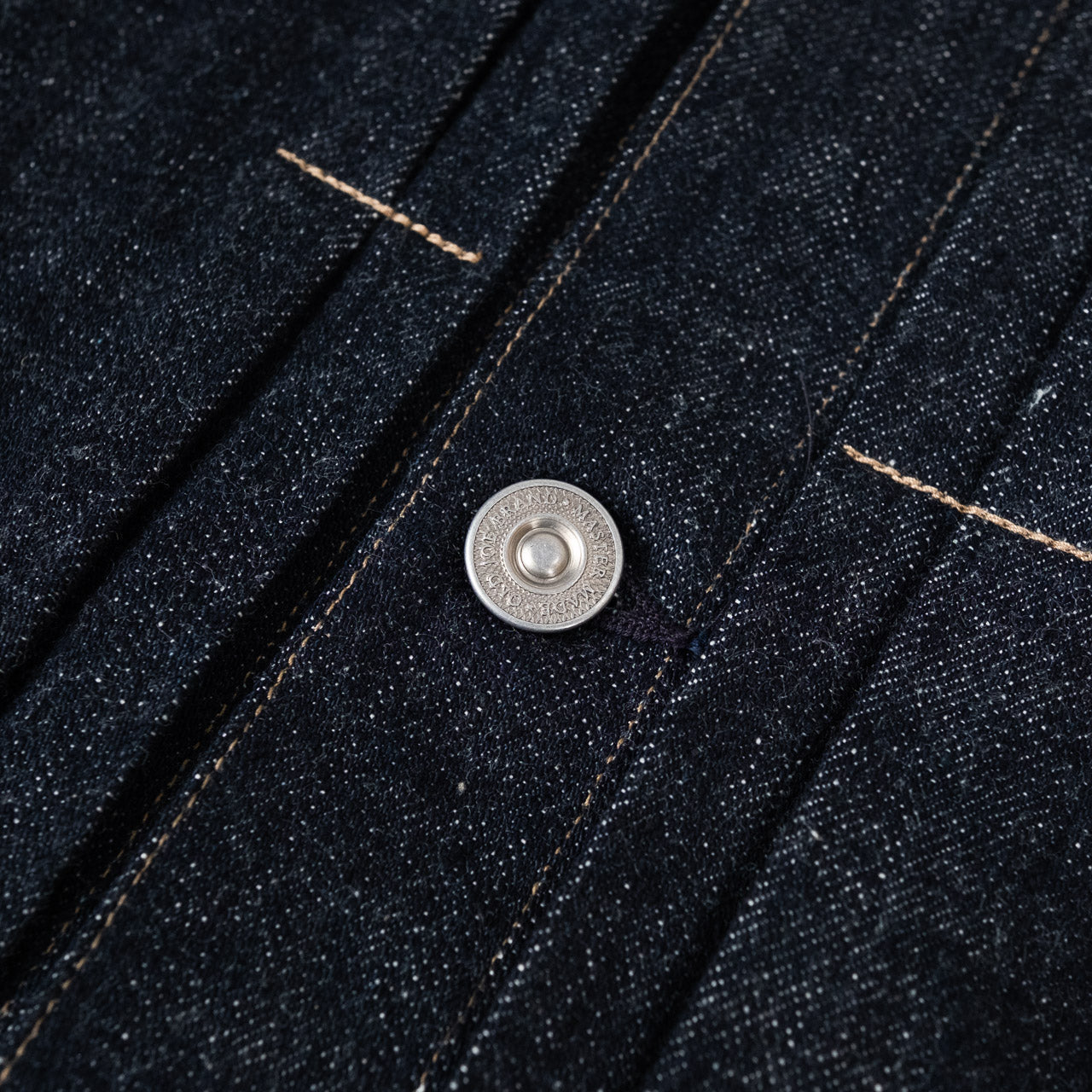 Old Joe Brand One Pocket Jean Jacket Indigo, Detailansicht eines Knopfes