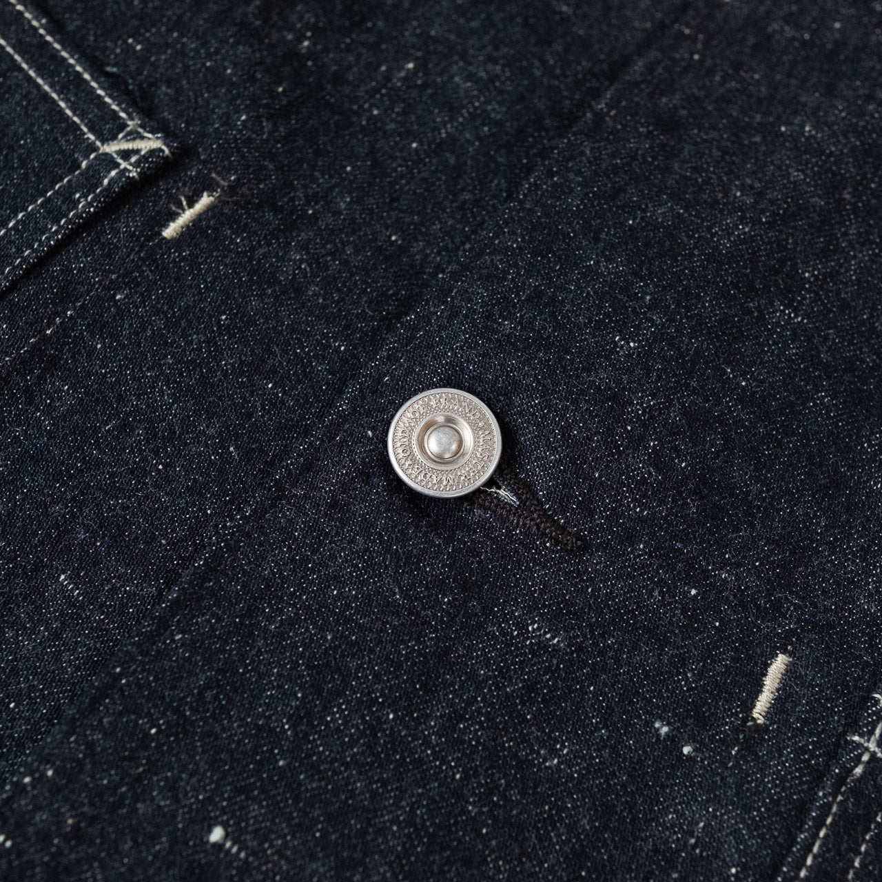 Old Joe Brand Hampton Chore Jacket Indigo, Detailansicht eines Knopfes