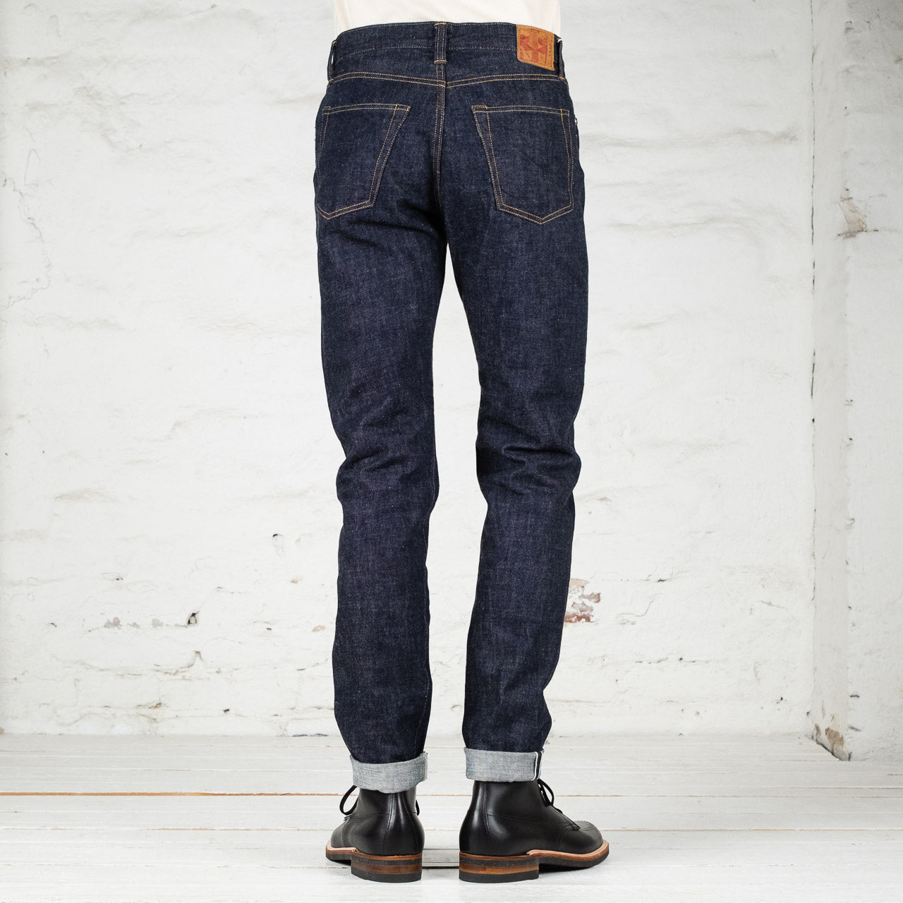 0415 13,5 oz. Straight Fit Jeans
