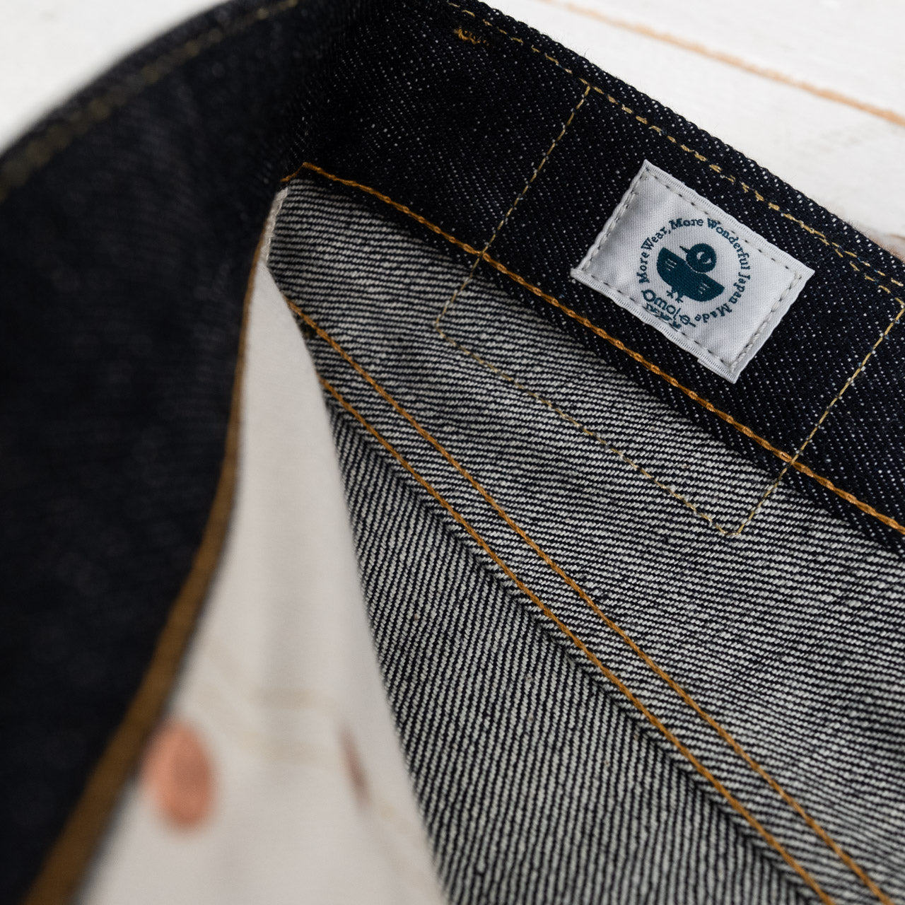 0416 15,5 oz. Straight Fit Jeans
