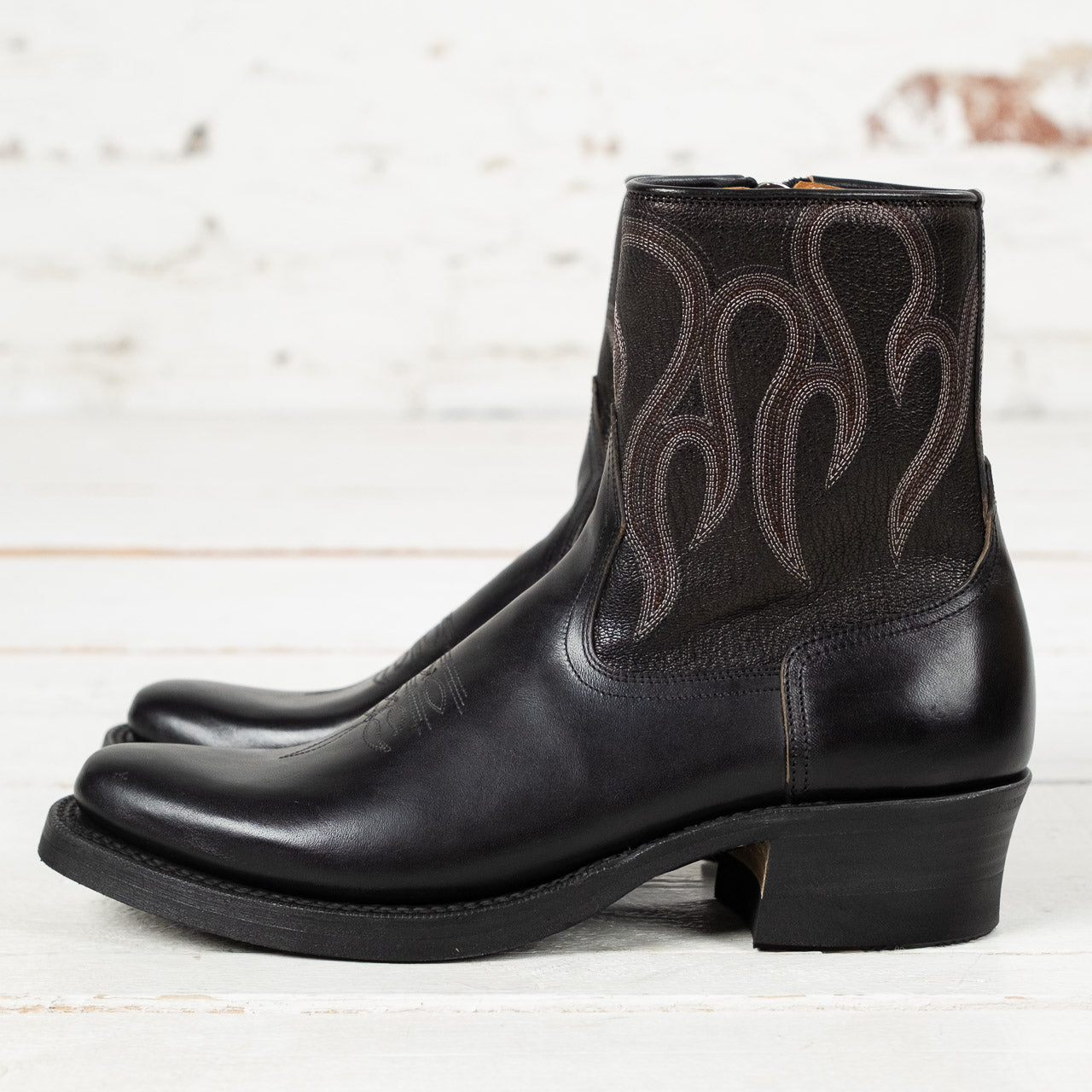 Loro Zip Black
