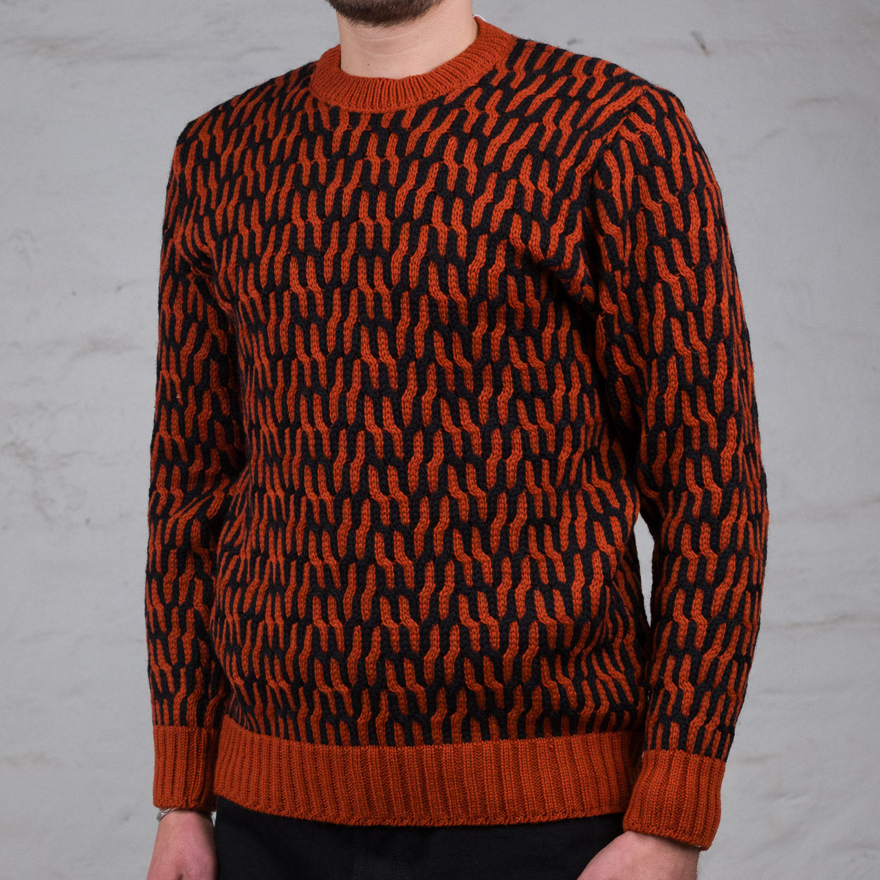 Permuted Cable Pullover Pimento/Black