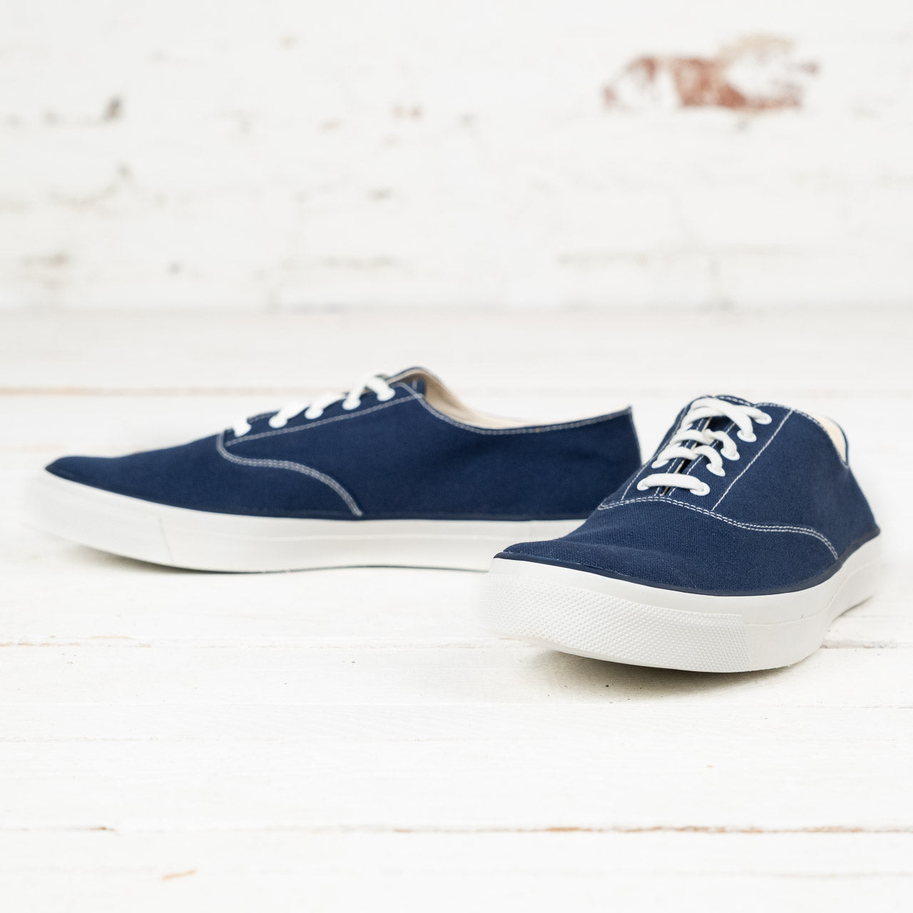 Deck Shoes Canvas Ox Low Navy / White Sole