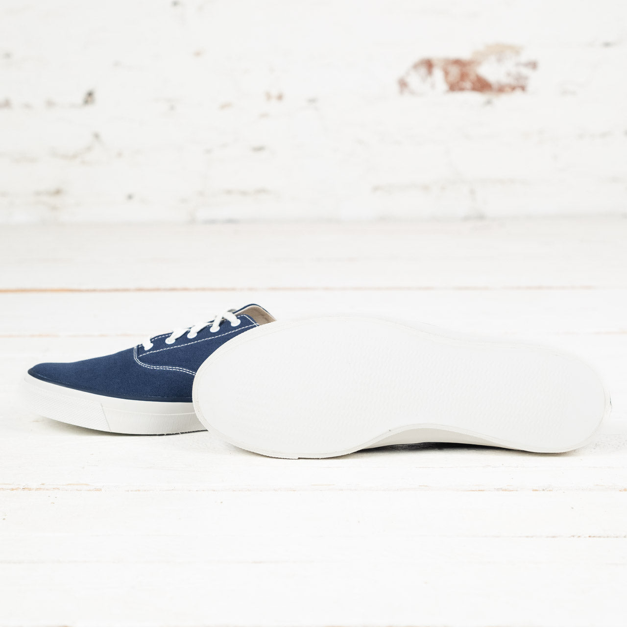 Deck Shoes Canvas Ox Low Navy / White Sole
