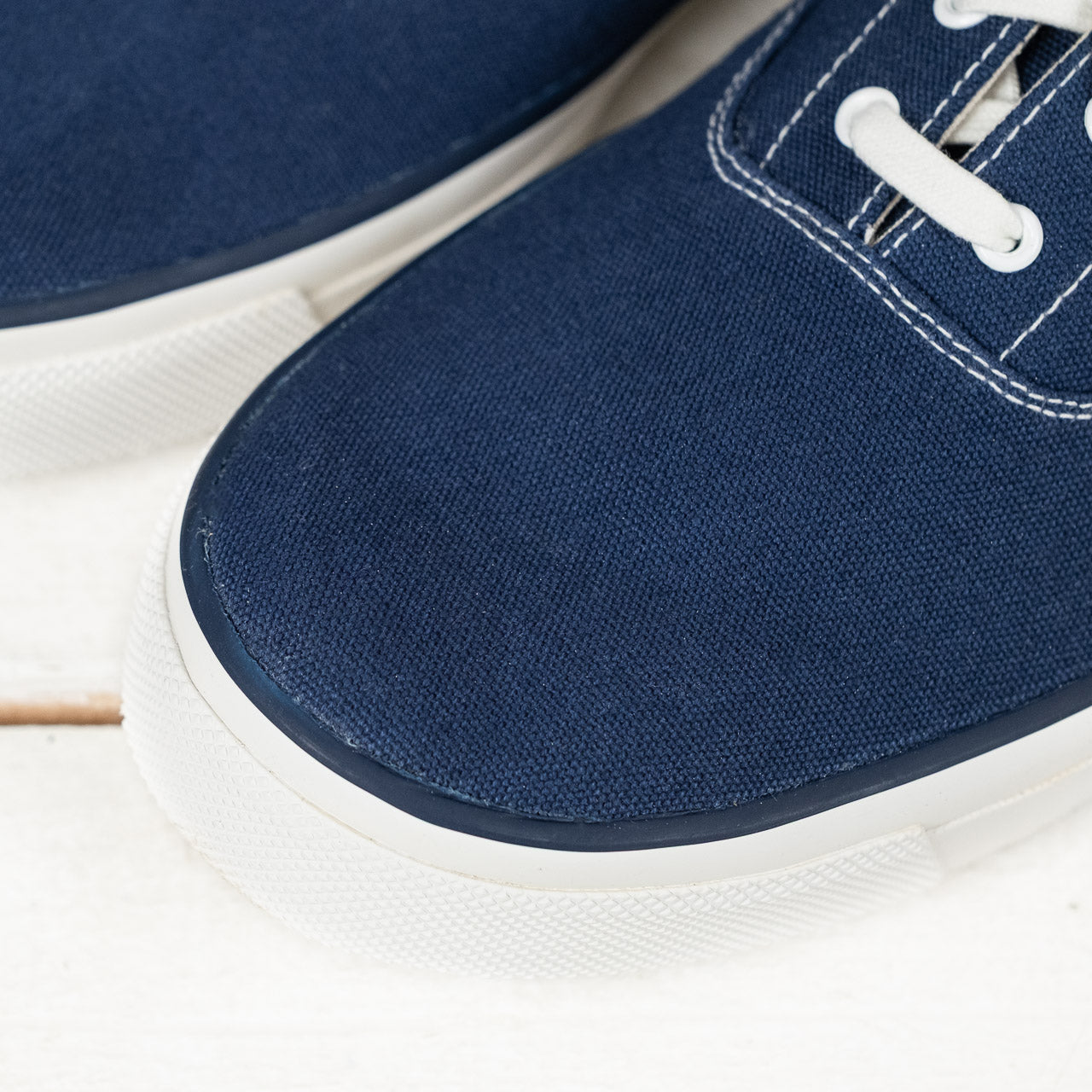 Deck Shoes Canvas Ox Low Navy / White Sole