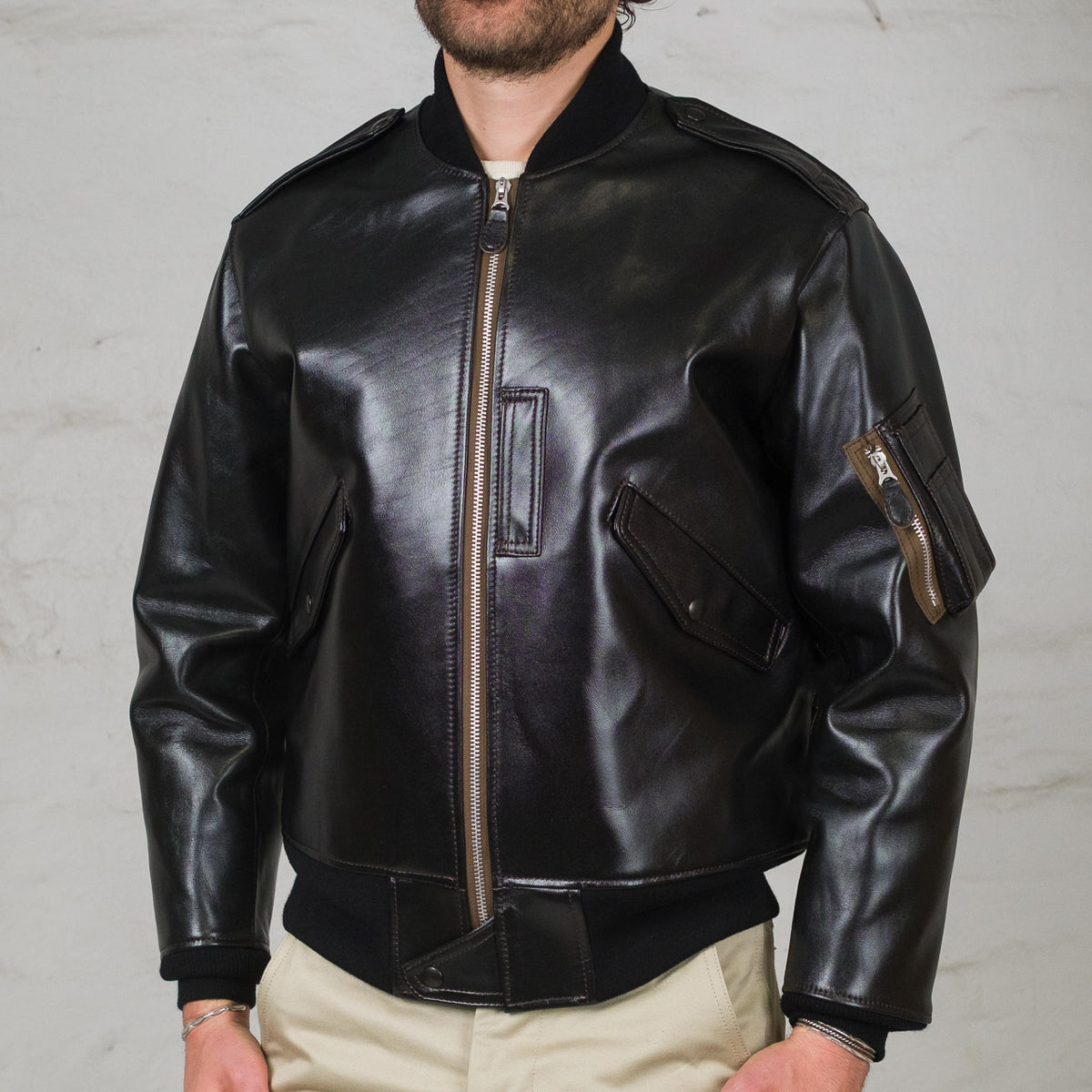 Vintage Horse Type L-2 Black