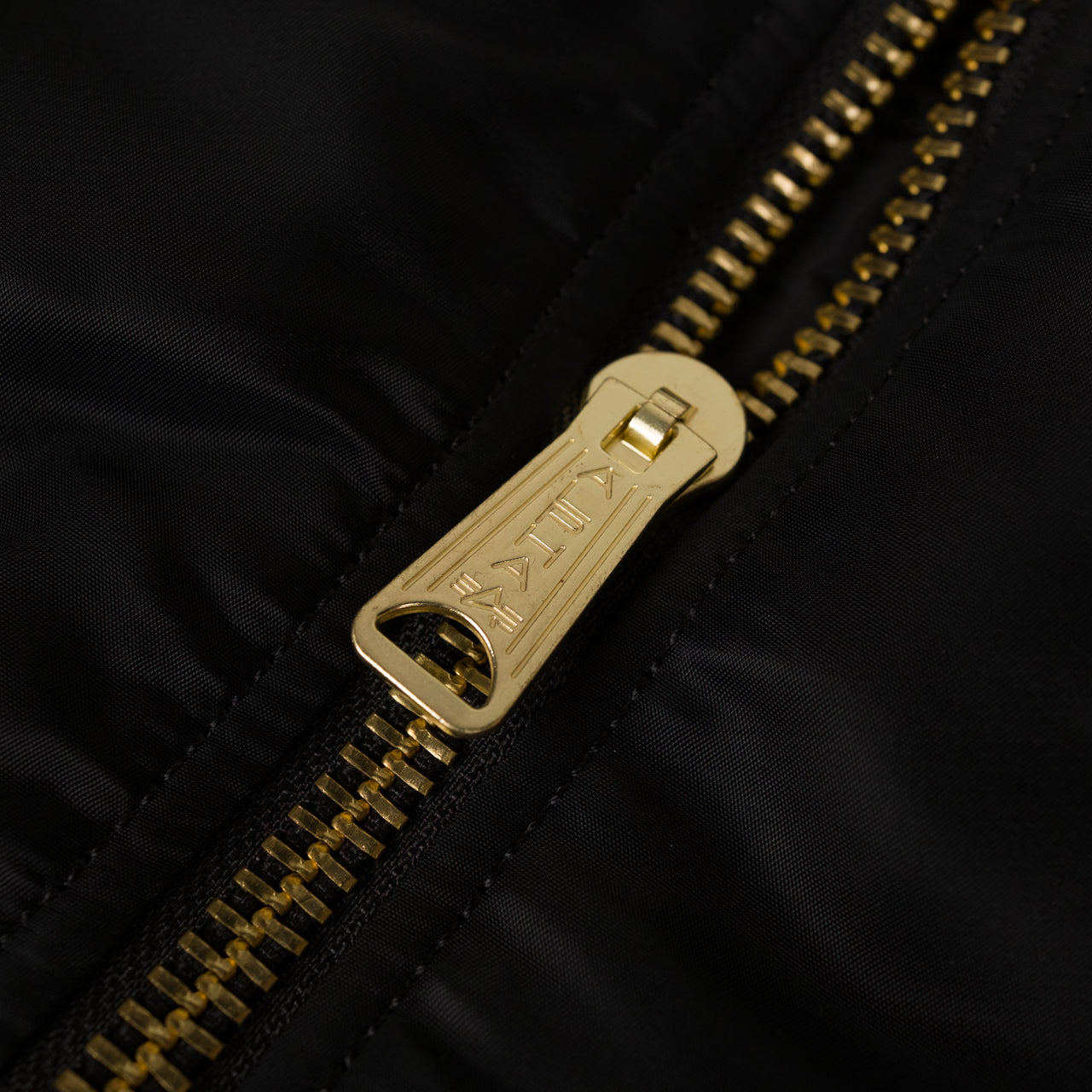 MA-1 Heritage Bomber Jacket Minimalist Edition Schwarz