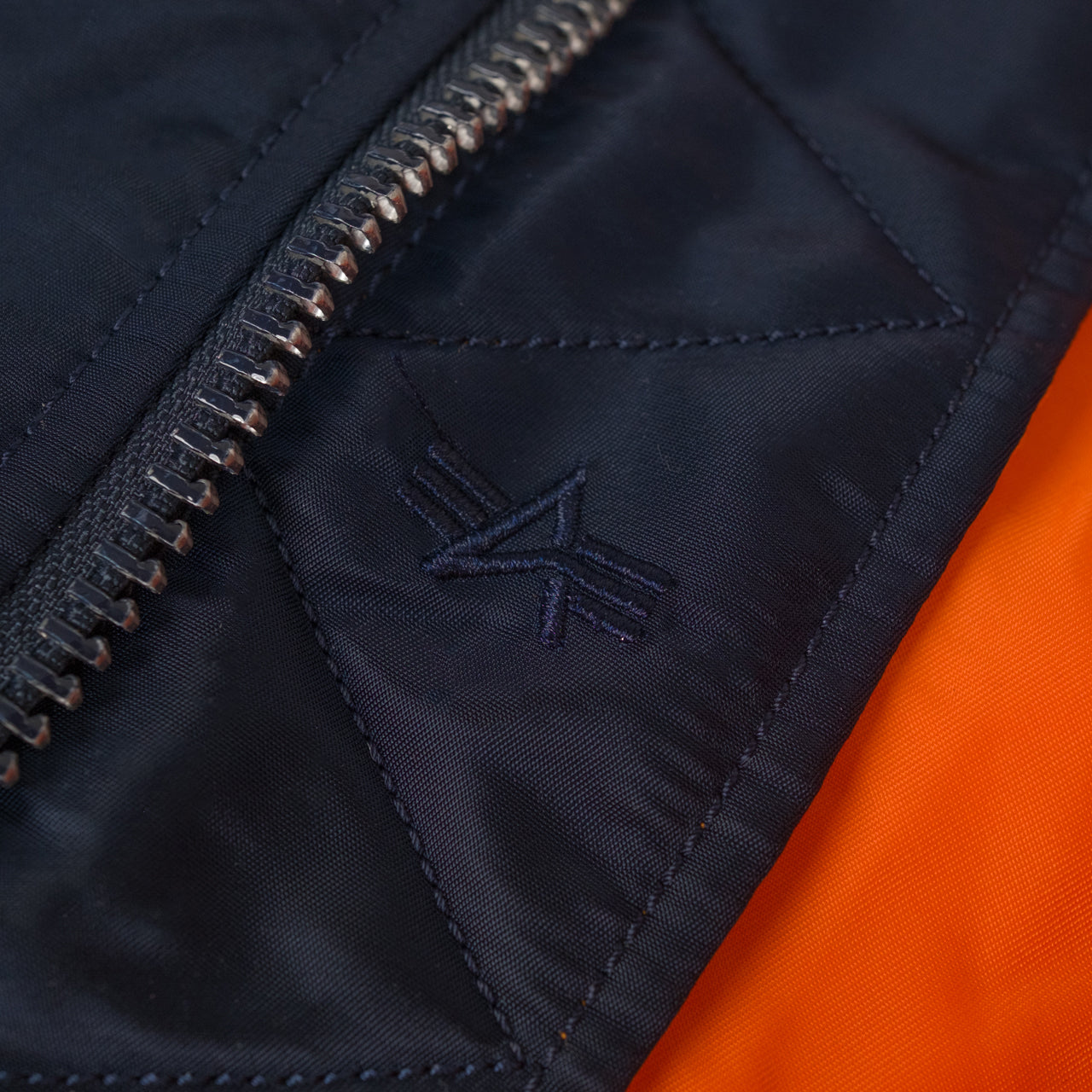MA-1 Heritage Bomber Jacket Minimalist Edition Blau