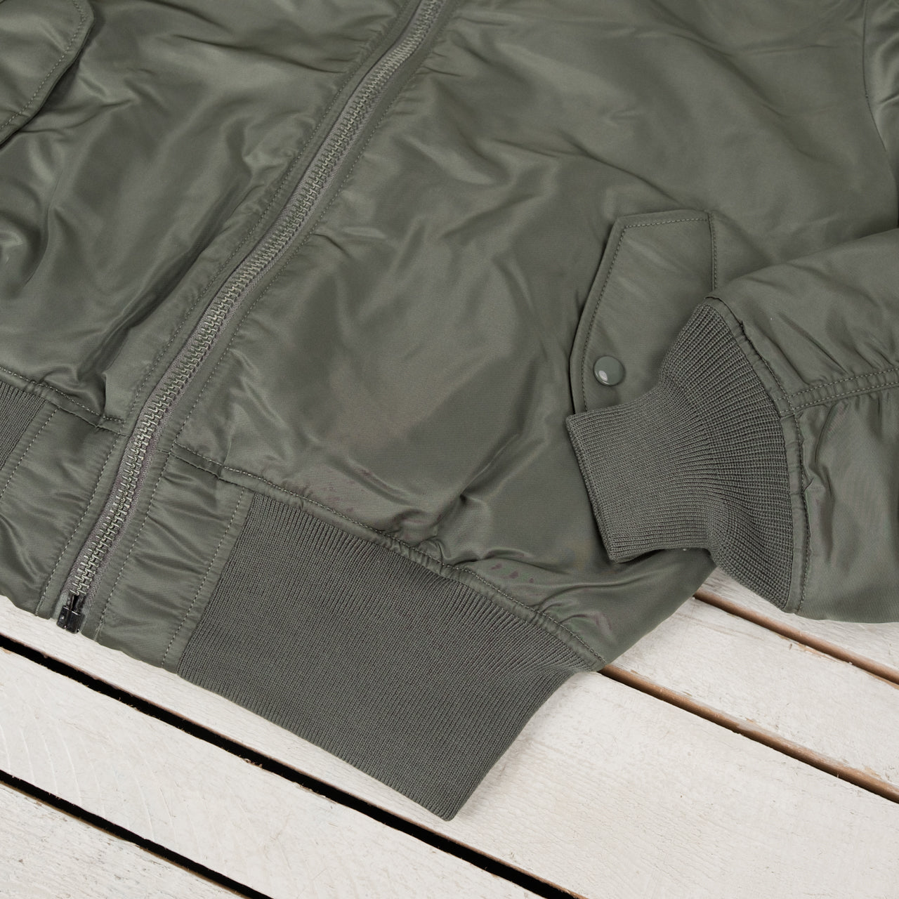 MA-1 Heritage Bomber Jacket Minimalist Edition Oliv