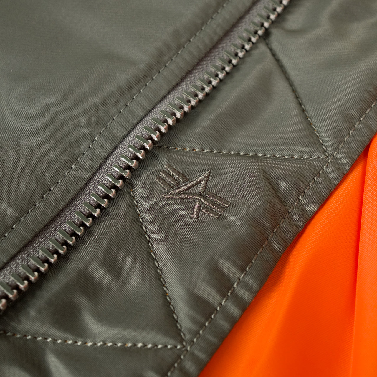 MA-1 Heritage Bomber Jacket Minimalist Edition Oliv