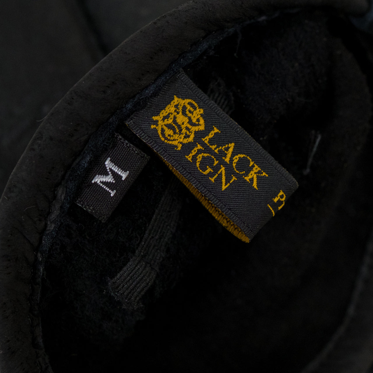 Peccary Town Gloves Black