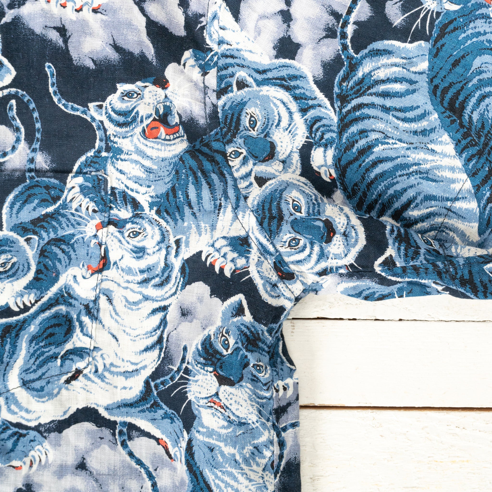 Hawaiian Ice Tiger Blau