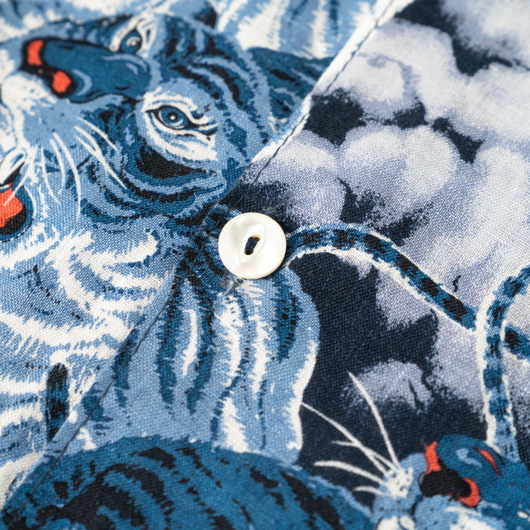 Hawaiian Ice Tiger Blau