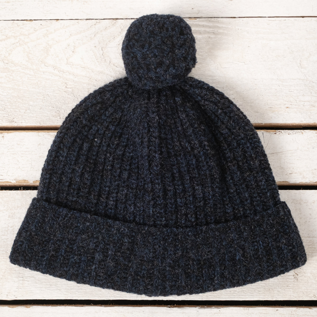 Mountain Pom Beanie Black