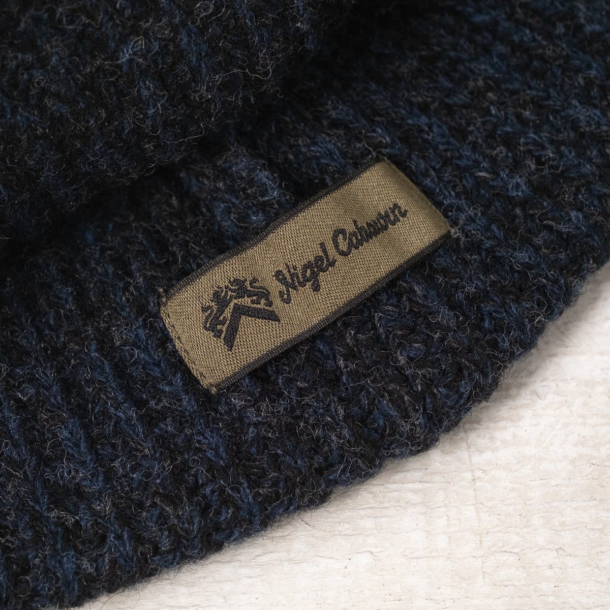 Mountain Pom Beanie Black