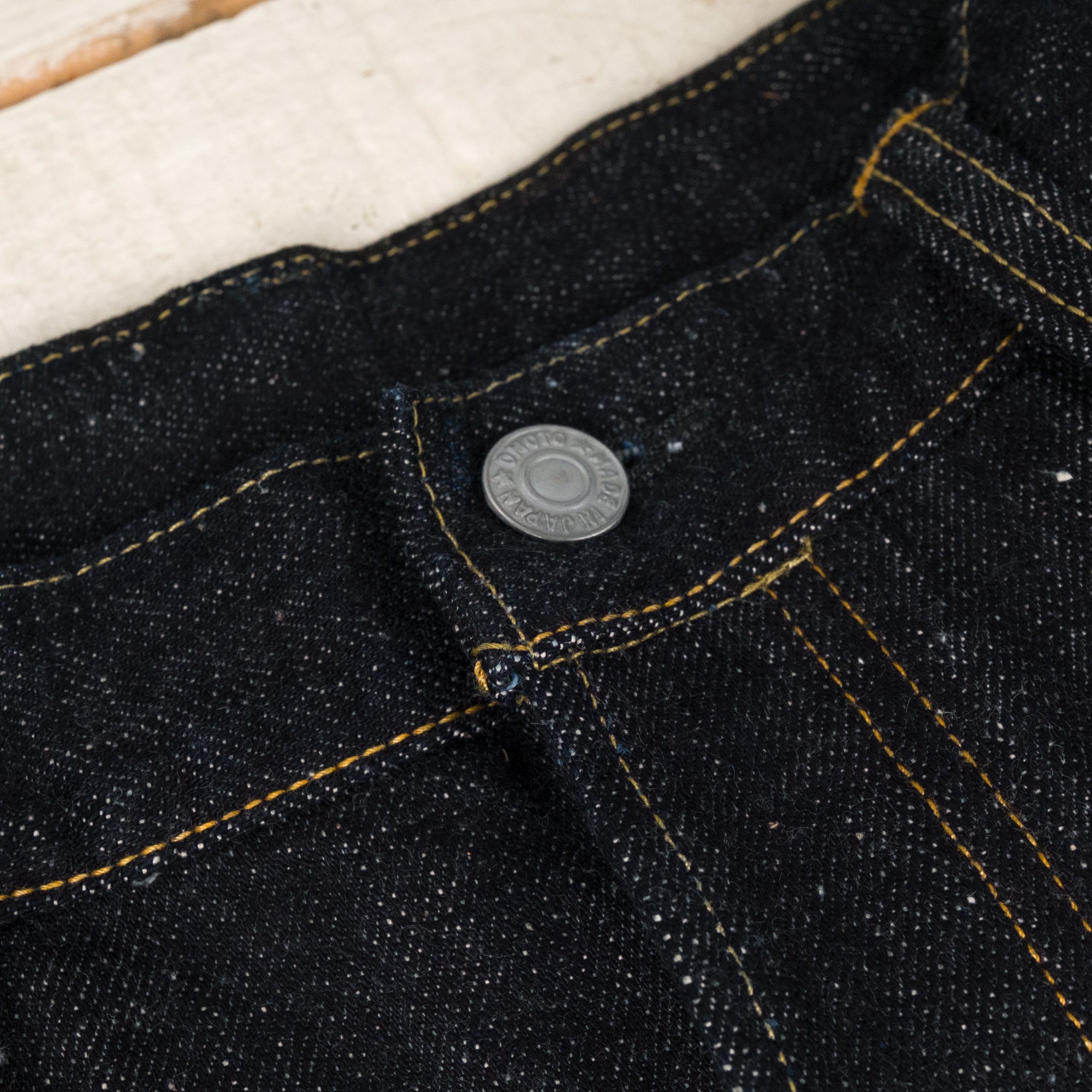 0411 15,5 oz. SLUB-NEP DENIM STRAIGHT FIT JEANS