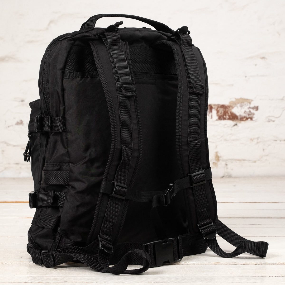 Force Daypack Schwarz
