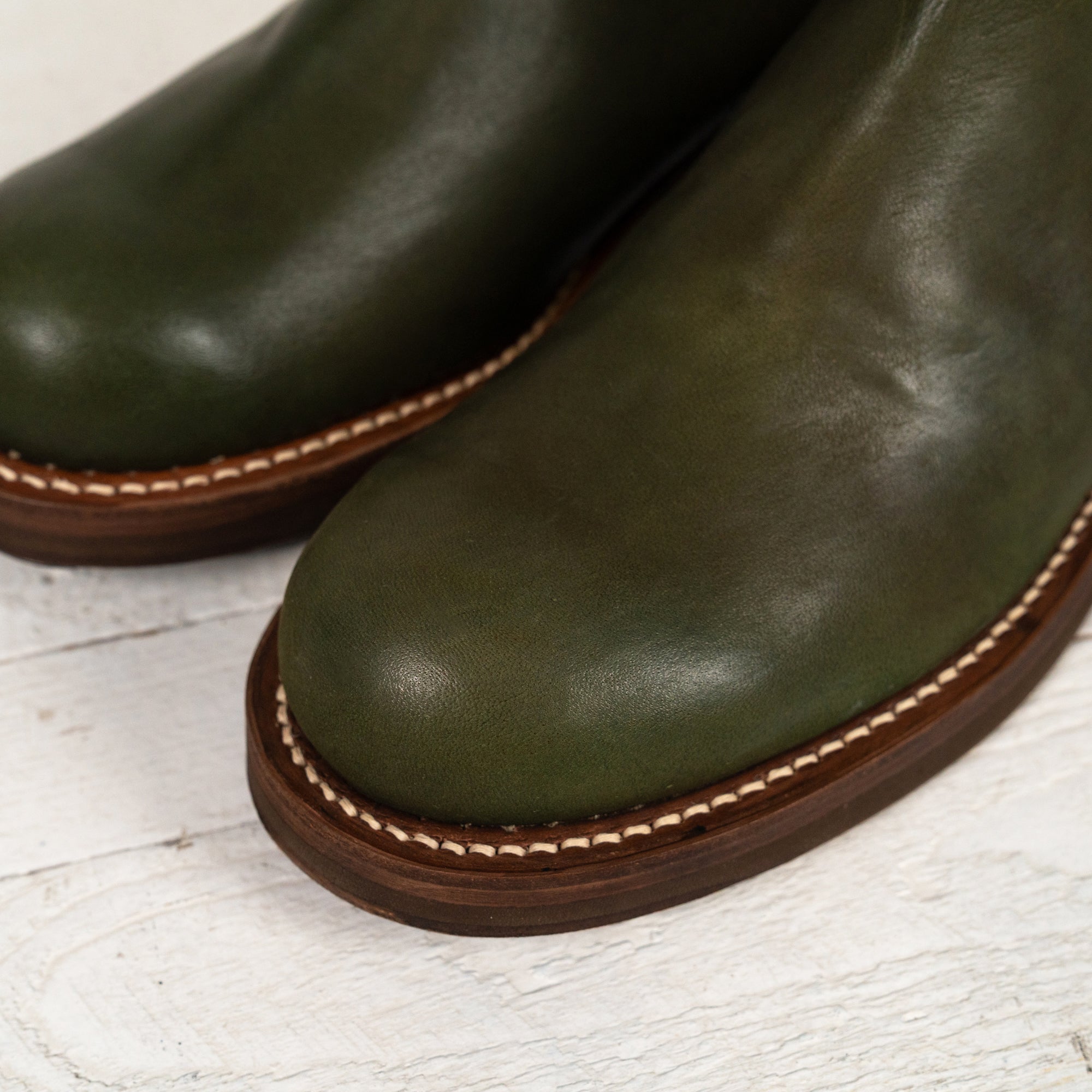 Casper Green Horsehide
