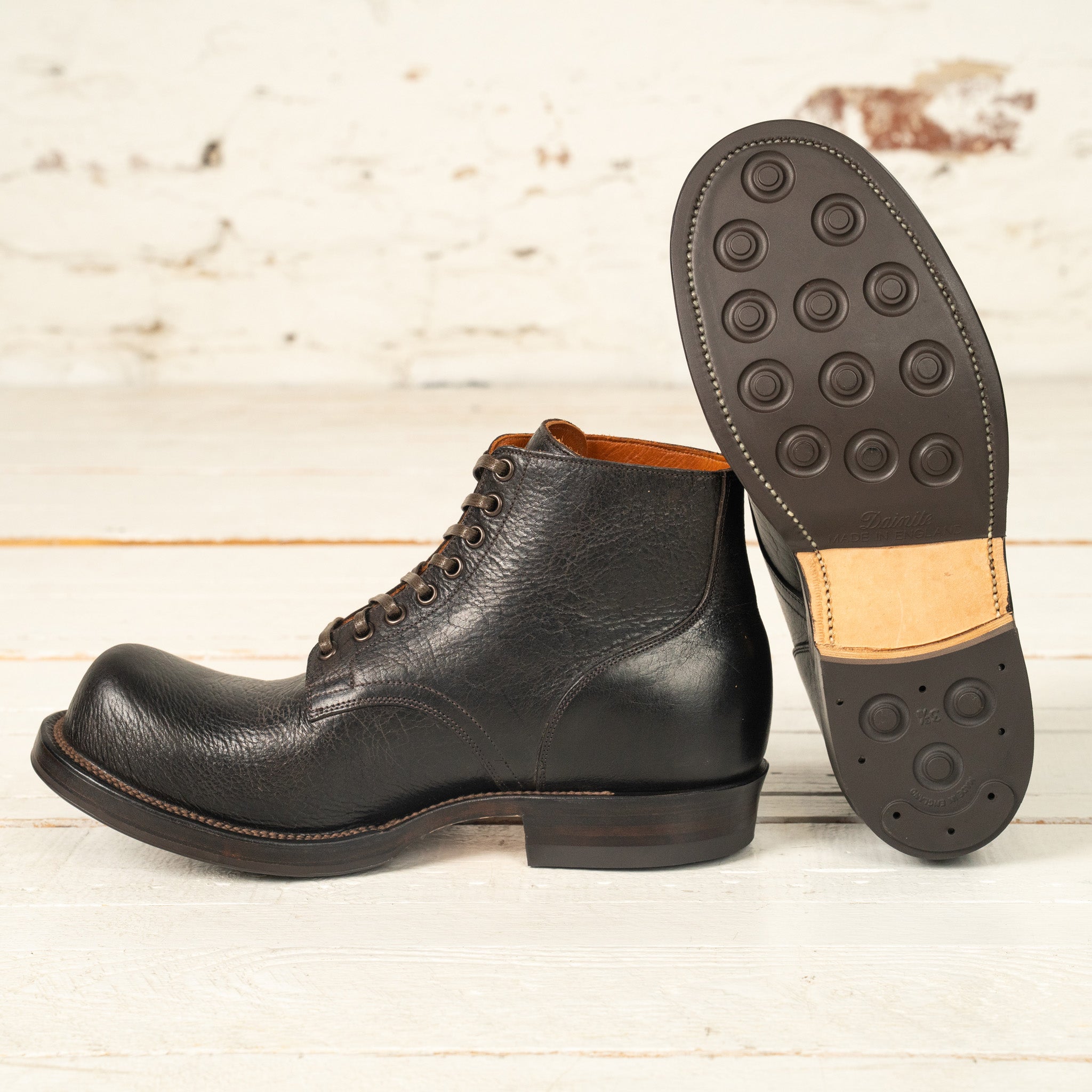 Service Boot 310 Kudu Dark Brown