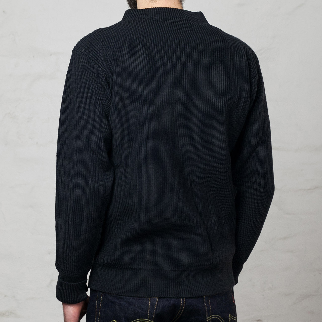 Andersen-Andersen Sailor Crewneck Pullover Schwarz, Rückansicht am Model