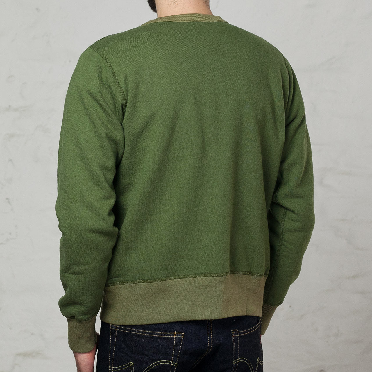 BR65622 Set-In Crew Sweat Oliv