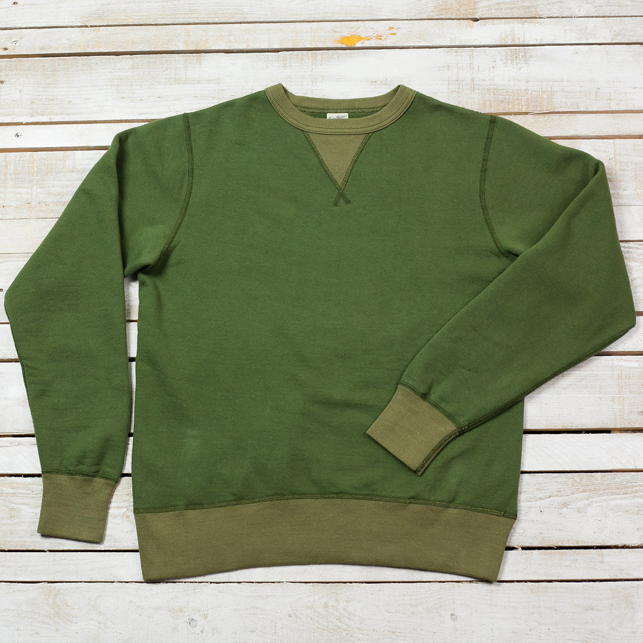 BR65622 Set-In Crew Sweat Oliv