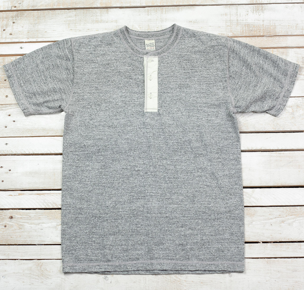 BR79192 Slub Yarn Henley Neck T-Shirt Graumeliert