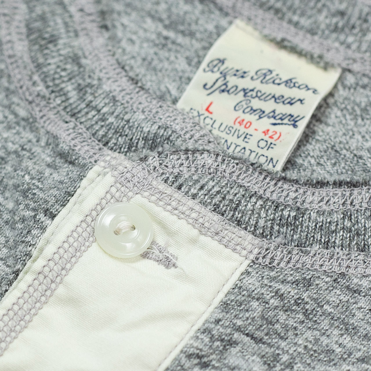 BR79192 Slub Yarn Henley Neck T-Shirt Graumeliert