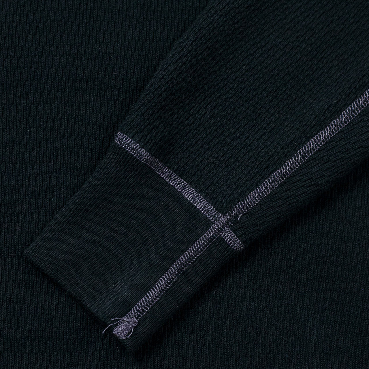 BR68130 Thermal Henley L/S Schwarz