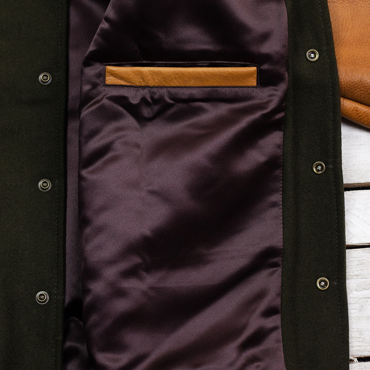 Varsity Jacke Loden / Rust