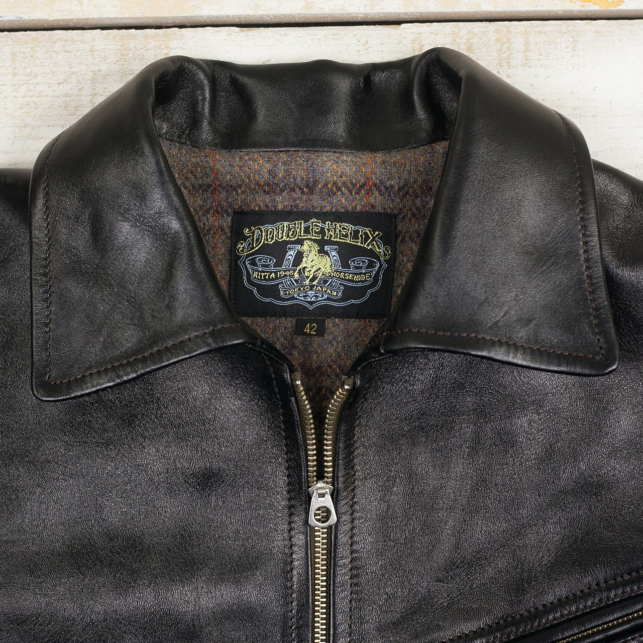 Pferdelederjacke „Hugging The Curve“ Schwarz