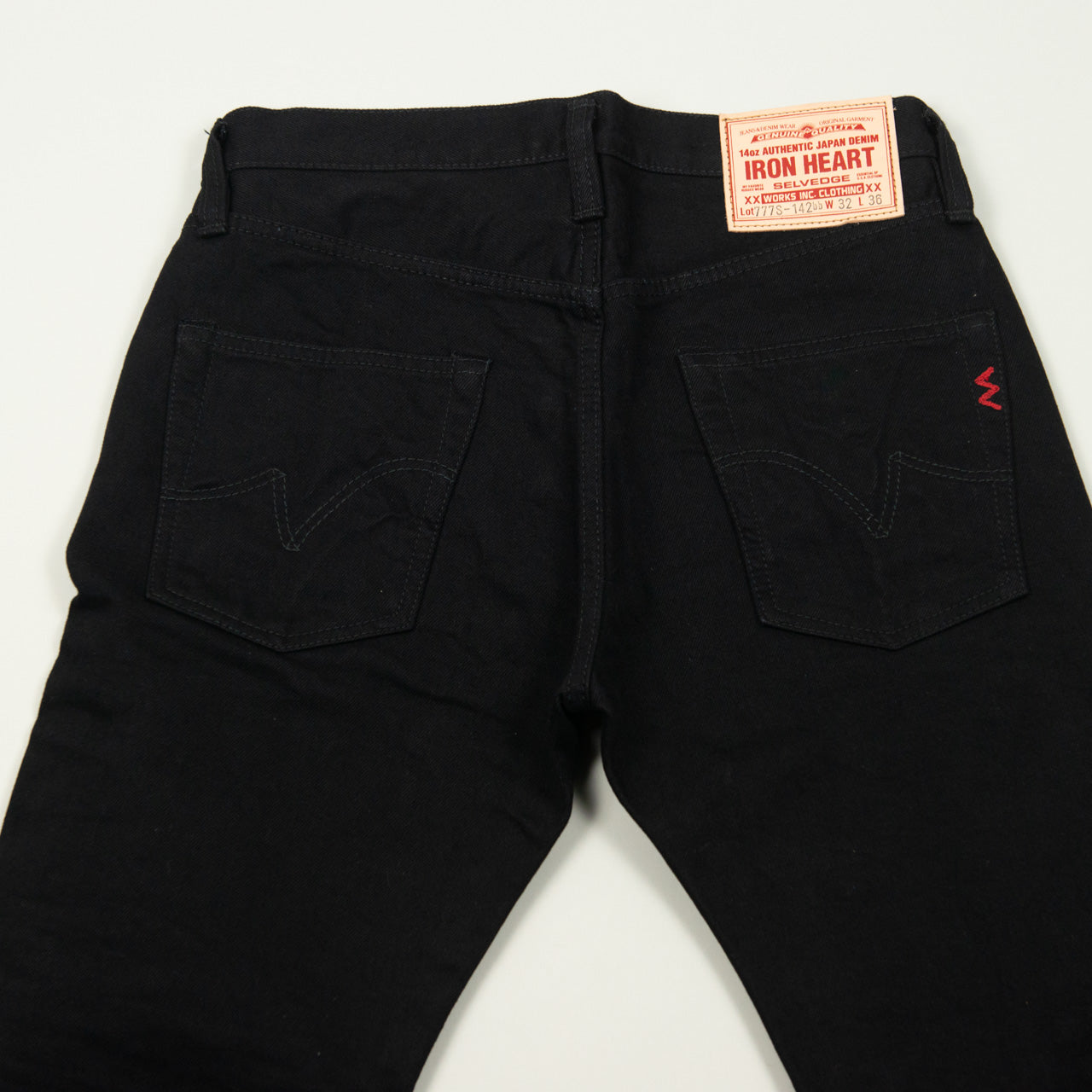 IH-777S-142bb 14oz Slim Tapered Black/Black