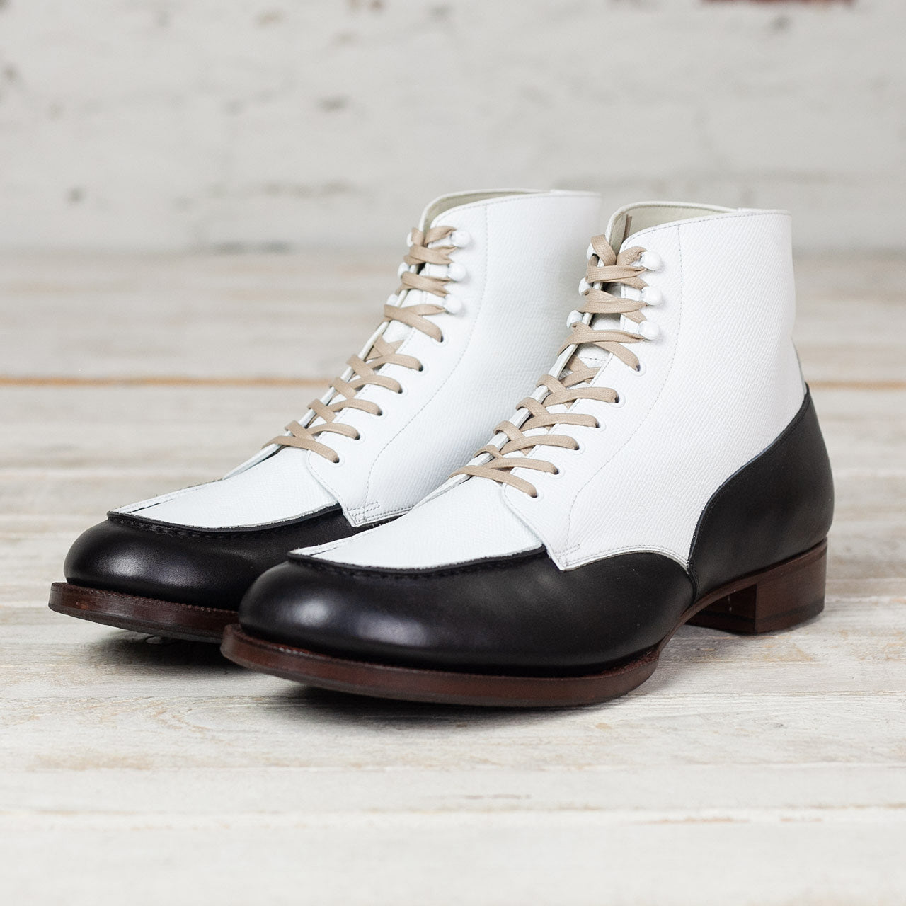 2 Monkeys Sportif Boot Chamonix