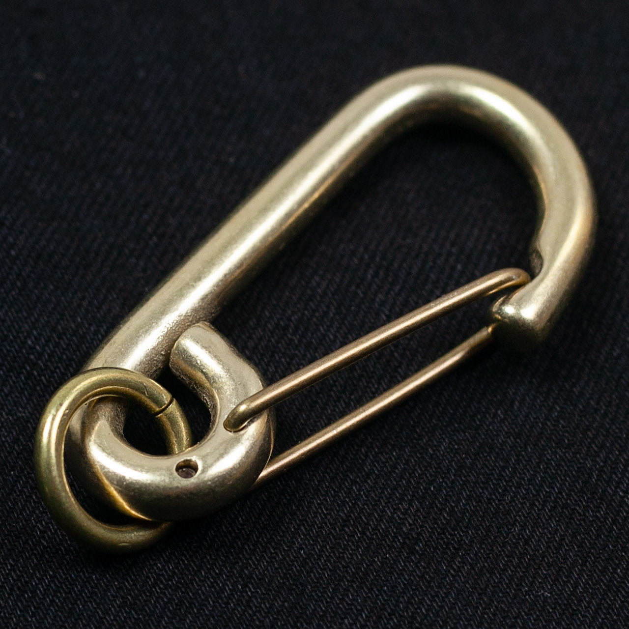 BR490 Large Karabiner Messing