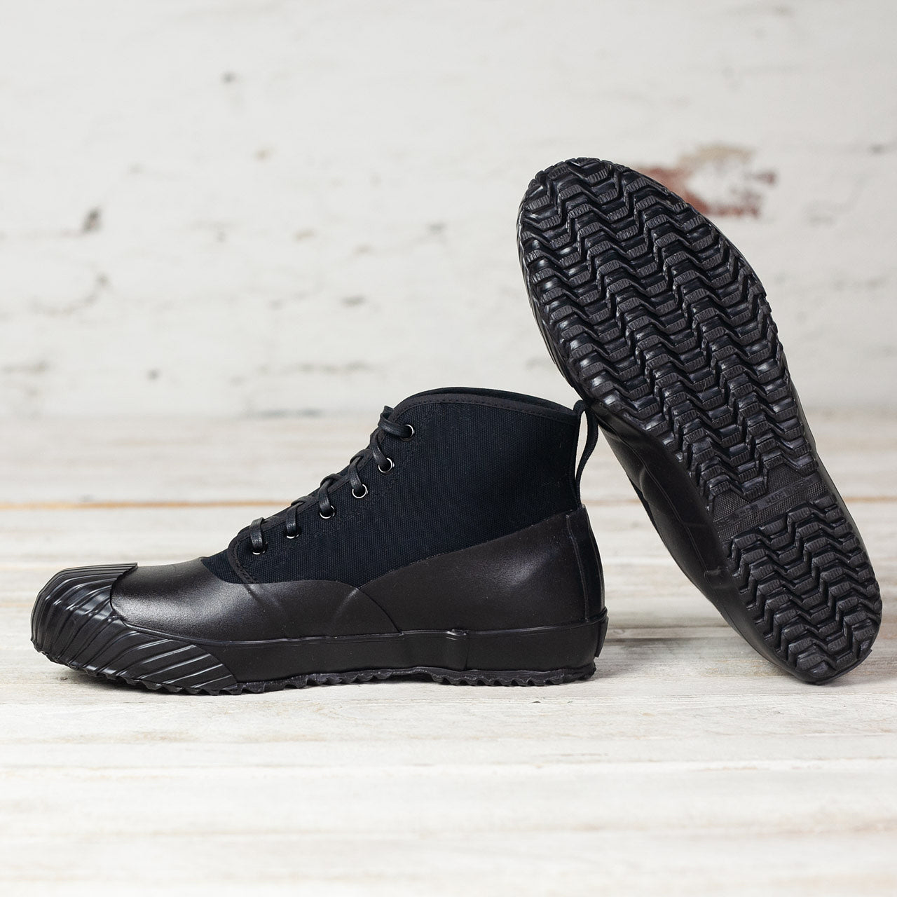 Canvas Sneaker "All Weather" Schwarz