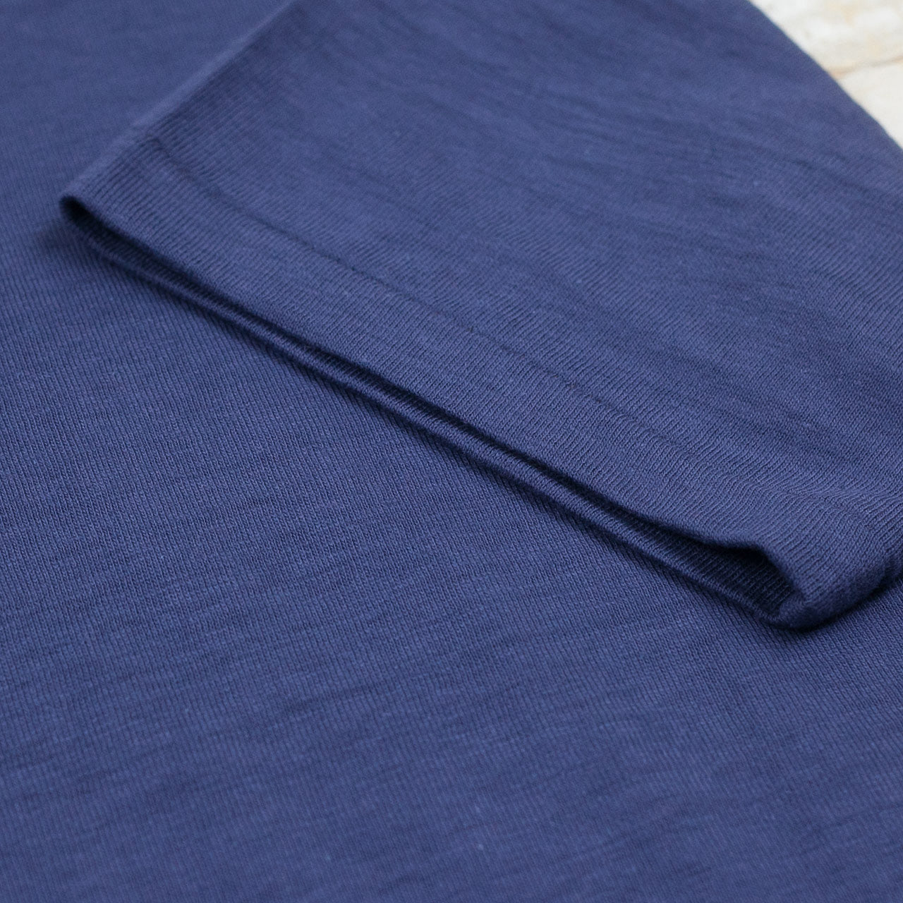 Lot 4601 Round Neck T-Shirt Eggplant