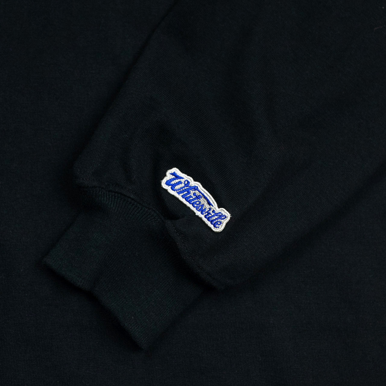 WV68849 Whitesville Longsleeve Pocket Tee Schwarz