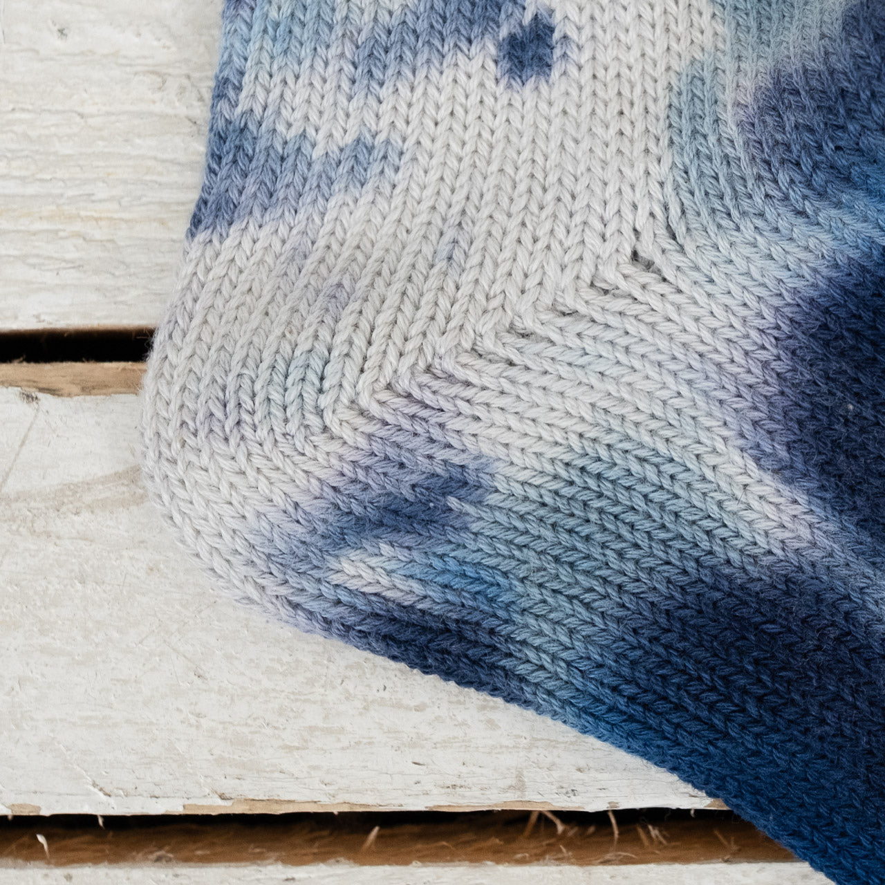 Scatter Dye Crew Socks Blue