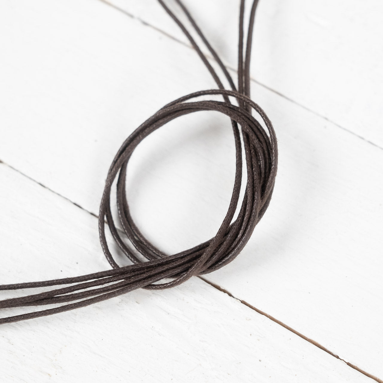 30" Round Cordo Lace Brown