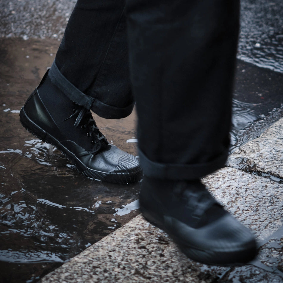 Canvas Sneaker “All Weather” Black