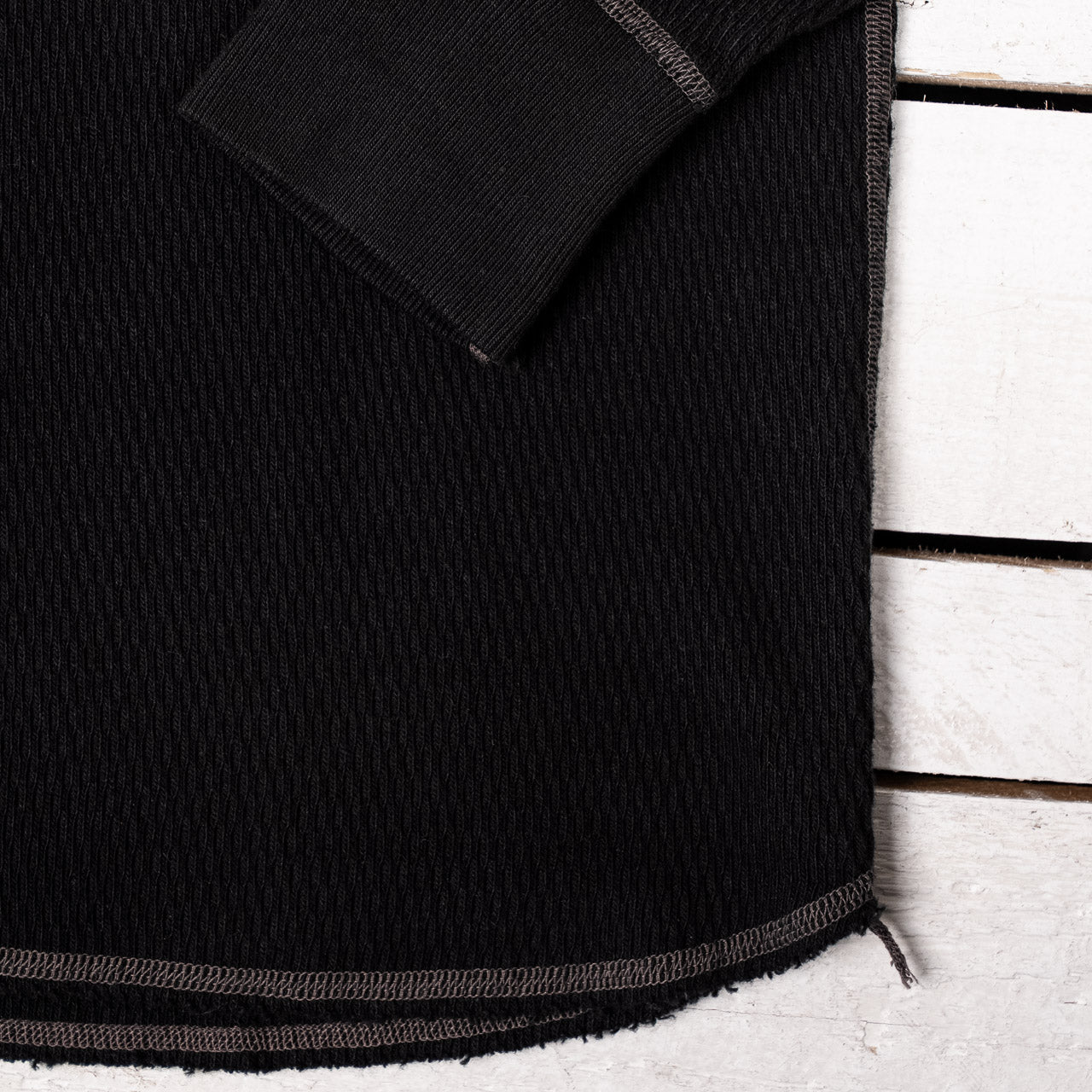 Thermal Henley L/S Black