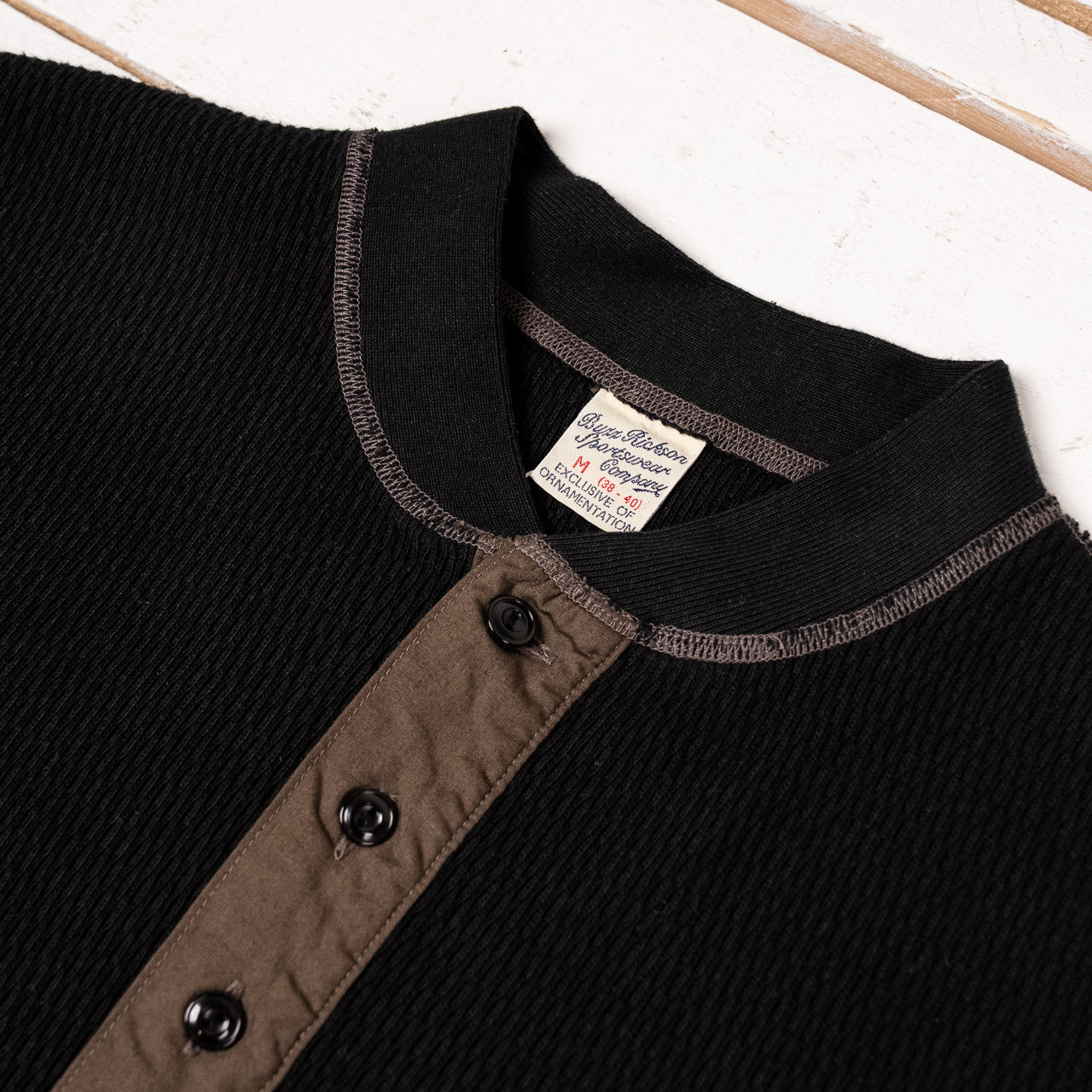 Thermal Henley L/S Black